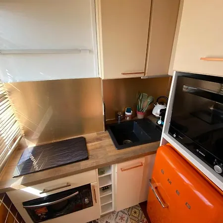 Face A La باندول