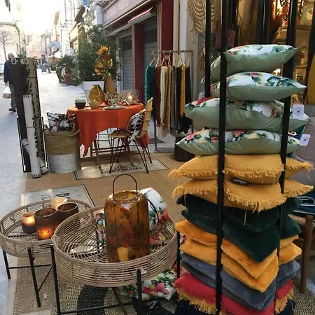 Face A La باندول