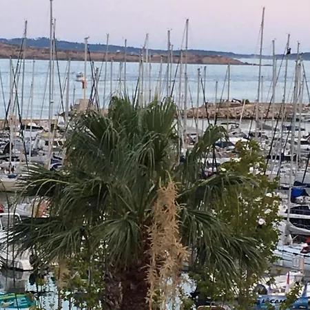 דירה Face A La *