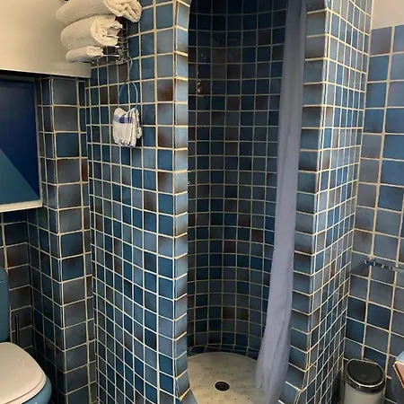 Face A La בנדול